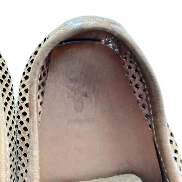 FRYE Slip-on Leather Sneakers Flats Light Brown White Soles Comfortable Sz 8 - Picture 6 of 9
